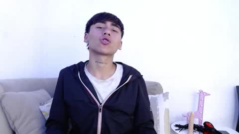 SAMUEL SAMY online show from November 19, 7:36 pm