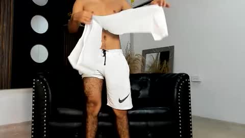 Liang online show from March 23, 11:43 pm