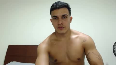 Liamstonne online show from March 6, 7:55 pm