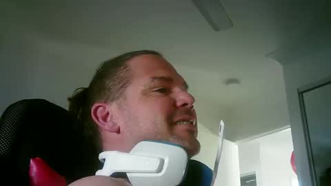 lickitwell29 online show from April 6, 11:27 pm