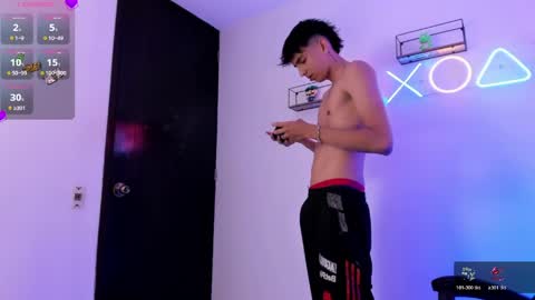 Jhonatan online show from April 23, 8:11 pm