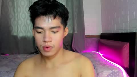 Snapshot of lightjt4 chatting on September 25, 5:28 am Jt online show from September 25, 5:28 am