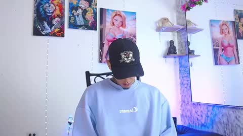 Snapshot of liiaam_lee_ chatting on October 3, 2:22 pm Daniel online show from October 3, 2:22 pm