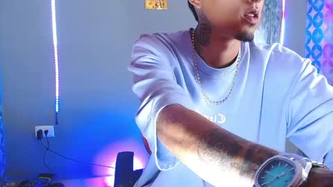 Daniel online show from April 28, 10:03 pm