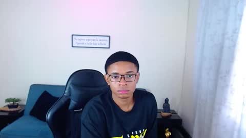 Liam online show from February 2, 9:34 pm