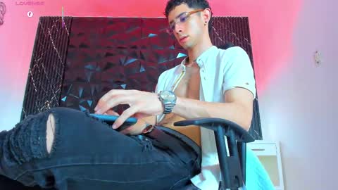 Snapshot of liiamhudson_ chatting on September 21, 10:10 pm L I I A M online show from September 21, 10:10 pm