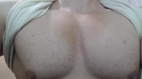 Snapshot of likwidator84 chatting on October 2, 11:36 am Maximus online show from October 2, 11:36 am