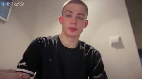 Addy online show from November 23, 4:01 am