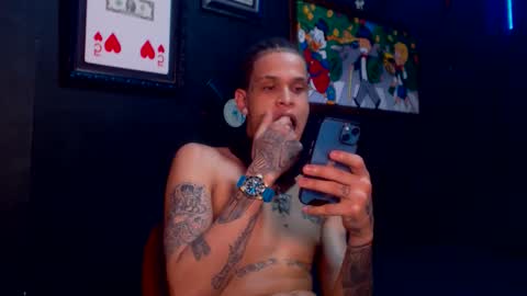 Snapshot of lilray99 chatting on January 29, 12:22 am ONLYFANS online show from January 29, 12:22 am