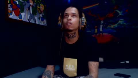 Snapshot of lilray99 chatting on February 25, 8:14 am ONLYFANS online show from February 25, 8:14 am