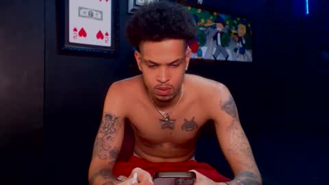 Snapshot of lilray99 chatting on December 5, 3:15 am ONLYFANS online show from December 5, 3:15 am