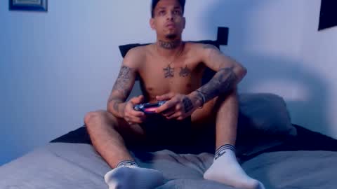 Snapshot of lilray99 chatting on October 10, 2:05 am ONLYFANS online show from October 10, 2:05 am