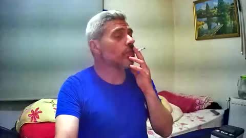 lilylovelyman50 online show from May 24, 7:20 pm