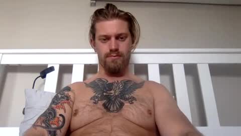 Snapshot of limitlesschris chatting on March 10, 5:18 pm Chris online show from March 10, 5:18 pm