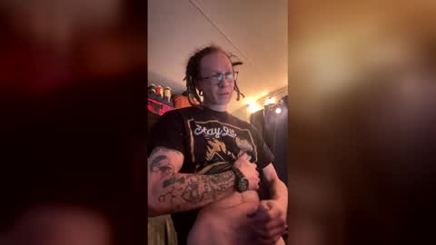 liquid187 online show from March 23, 8:31 am