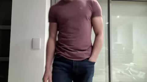 litalien73 online show from March 2, 9:30 pm