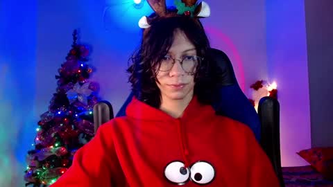 Snapshot of literateboy chatting on December 24, 11:17 am Literateboy online show from December 24, 11:17 am