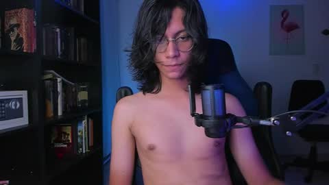 Snapshot of literateboy chatting on September 30, 12:50 am Literateboy online show from September 30, 12:50 am