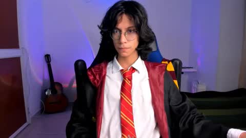 Snapshot of literateboy chatting on February 22, 12:49 am Literateboy online show from February 22, 12:49 am