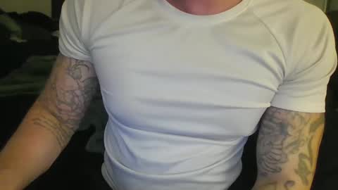 Snapshot of littlebonejones chatting on October 7, 5:55 am Littlebonejones online show from October 7, 5:55 am