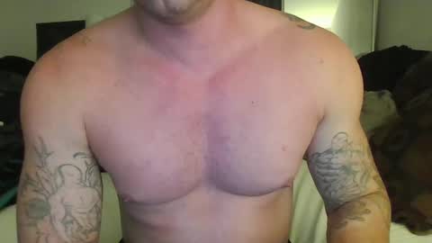 Snapshot of littlebonejones chatting on October 3, 4:28 am Littlebonejones online show from October 3, 4:28 am