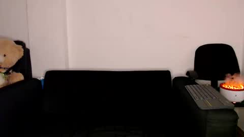 Snapshot of littledicklatin chatting on September 27, 4:32 am Manu online show from September 27, 4:32 am