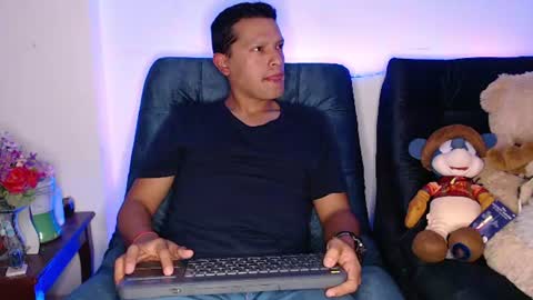Manu online show from June 14, 2:20 am