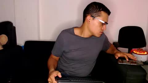 Snapshot of littledicklatin chatting on September 22, 2:55 am Manu online show from September 22, 2:55 am