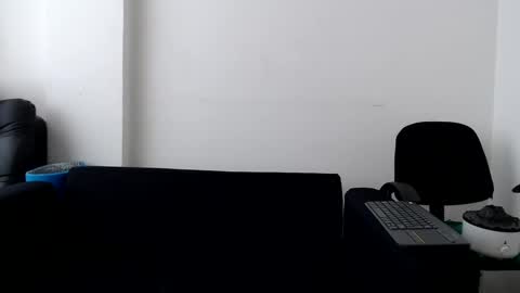 Snapshot of littledicklatin chatting on February 17, 4:48 pm Manu online show from February 17, 4:48 pm
