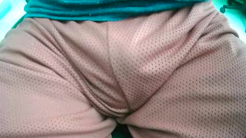 smallone online show from April 3, 2:58 pm