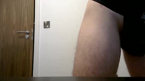 yettobebroken online show from February 1, 2:10 am