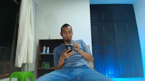 Snapshot of lobo_cockk chatting on January 31, 4:47 am edwin online show from January 31, 4:47 am