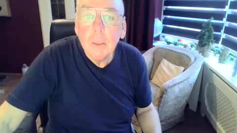 Snapshot of loebet chatting on December 18, 2:38 pm Loebet online show from December 18, 2:38 pm