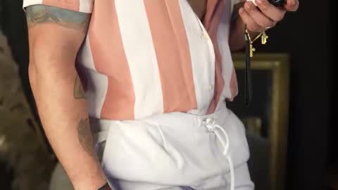 logan_cardenas1 online show from March 17, 11:51 pm