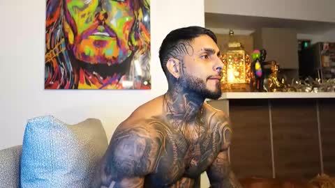 Snapshot of logan_hugh8 chatting on September 15, 6:37 am logan_hugh8 online show from September 15, 6:37 am