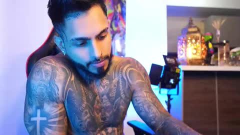 Snapshot of logan_hugh8 chatting on October 11, 11:42 pm logan_hugh8 online show from October 11, 11:42 pm