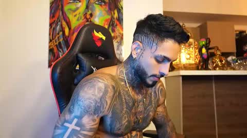 Snapshot of logan_hugh8 chatting on September 23, 4:34 am logan_hugh8 online show from September 23, 4:34 am