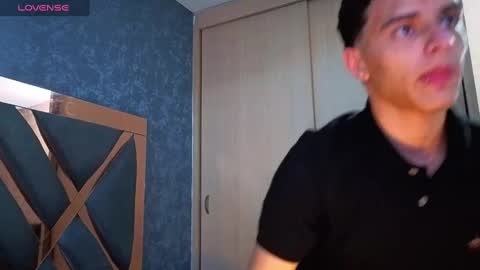 logan madoox online show from September 20, 10:43 pm