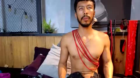 logan_mercer online show from December 17, 7:42 pm