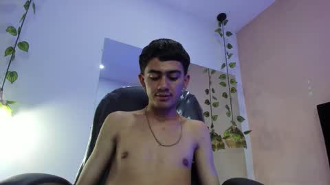 Logan online show from December 21, 7:33 pm