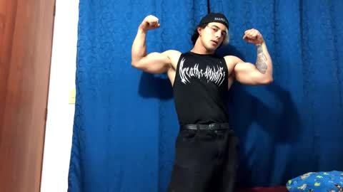 Snapshot of logan_x3 chatting on December 30, 6:53 am Logan online show from December 30, 6:53 am