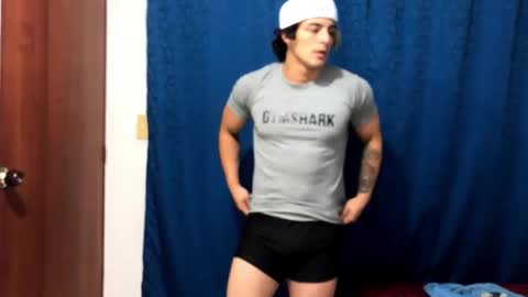 Snapshot of logan_x3 chatting on January 4, 3:29 am Logan online show from January 4, 3:29 am