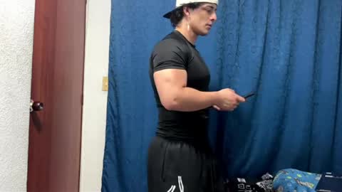 Snapshot of logan_x3 chatting on September 9, 3:39 am Logan online show from September 9, 3:39 am