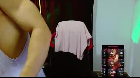 Loganandrwz online show from April 21, 12:33 pm