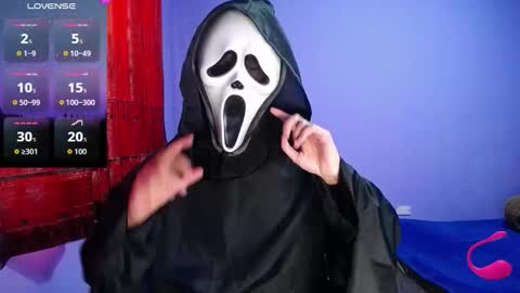 Snapshot of loganevans8 chatting on October 28, 3:36 pm Logan online show from October 28, 3:36 pm