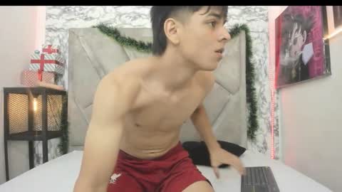 loganjhonson online show from December 14, 2:40 am