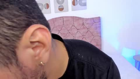 LoganRyder1 online show from October 21, 12:19 pm