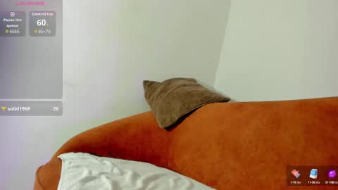 Snapshot of logantwink18 chatting on October 11, 10:36 pm logantwink18 online show from October 11, 10:36 pm