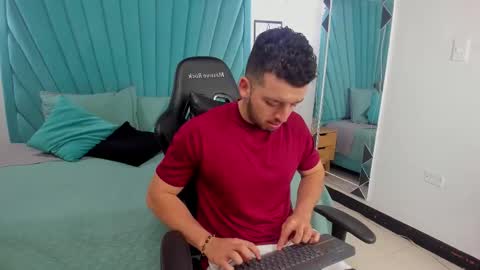 Logan Wolf online show from March 20, 12:09 pm