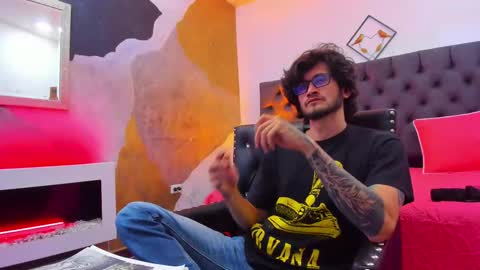 Loggan online show from December 27, 10:05 pm